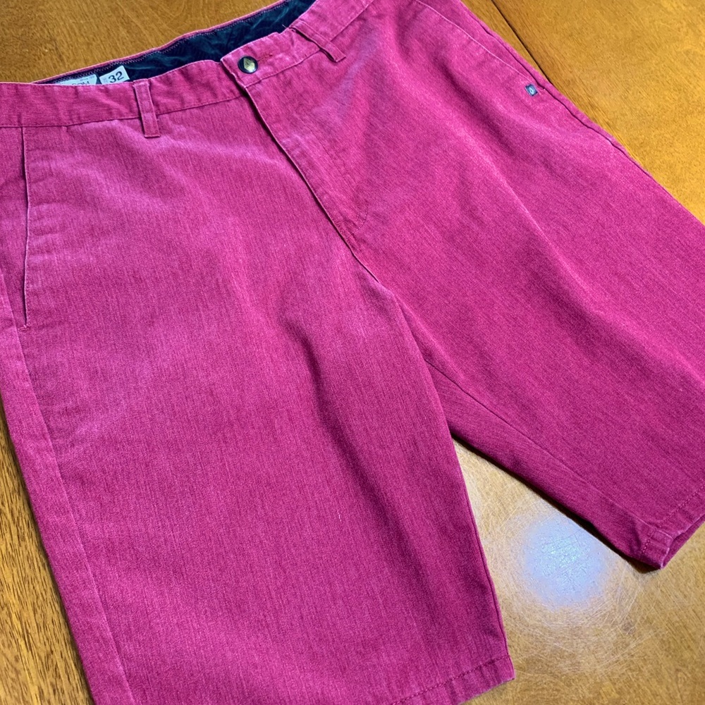 Volcom Men’s Chino Shorts in 32